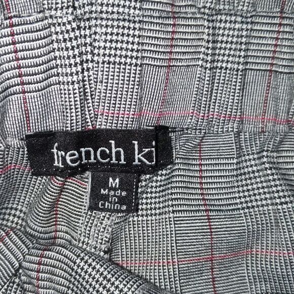 French Kiss gray elastic ruffle waisted shorts with belt - Picture 4 of 5